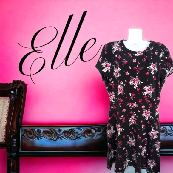 Nwt!! ELLE Designer Black and Floral Gorgeous Midi Dress With Bow Tie!!💖 - Picture 3 of 16